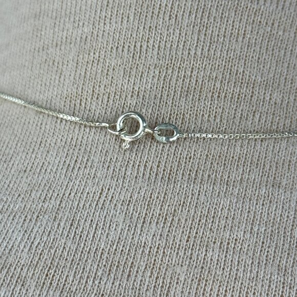 Sterling Silver Circle Pendant Necklace CW 925 Diamond Chip 16.5" - Picture 6 of 6